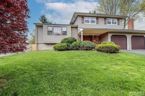 35 Eileen Way, Edison, NJ 08837-2315