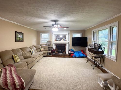 525 Bowersville Rd, Carnesville, GA 30521-6907