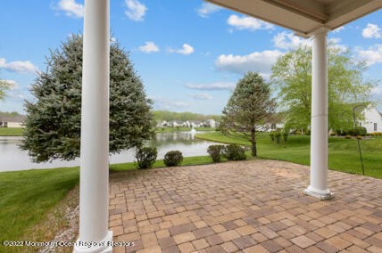 21 Dunberry Dr, East Freehold, NJ 07728-9277
