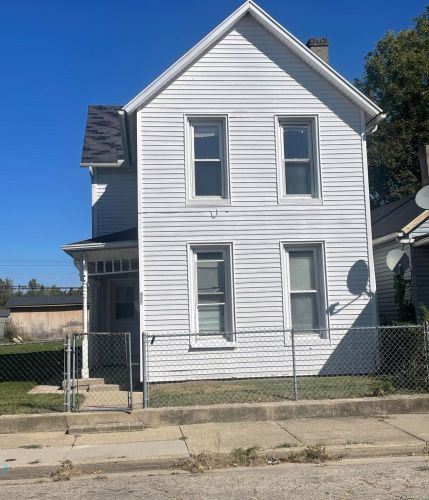 734 Kenton St, Springfield, OH 45505-2124