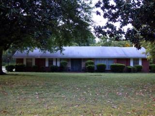 1030 Hester Rd, Memphis, TN 38116-7765