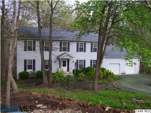 15 Lewis Ct, Bybee, VA 22963-3228