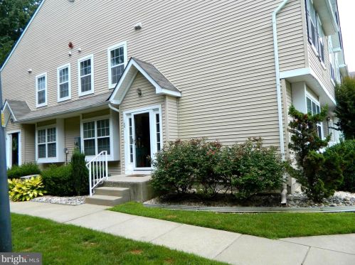 1801 Beacon Hill Dr, Erial, NJ 08081-1171