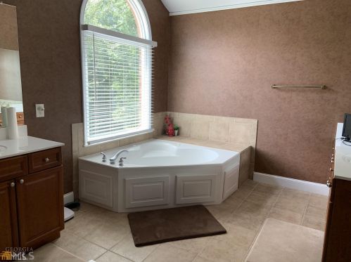 465 Young James Cir, Stockbridge GA  30281-1472 exterior