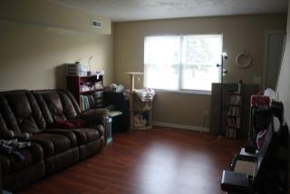 1524 Worthington Row Dr, Columbus OH  43235-2074 exterior