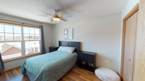 1091 Barclay St, Saint Paul MN  55106-1405 exterior