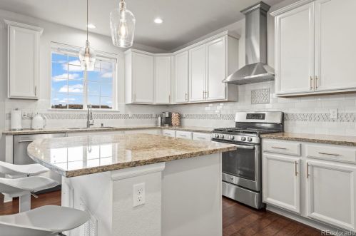 25738 Calhoun Pl, Aurora CO 80016-2818 exterior