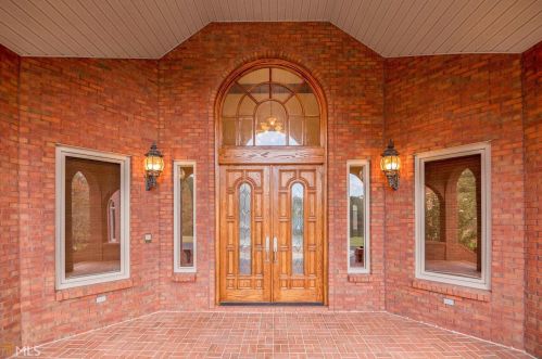 453 Thrash Rd, Lagrange, GA 30241-8046