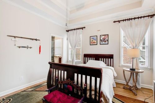 4450 Crestwicke Pointe, Atlanta GA  30319-1081 exterior