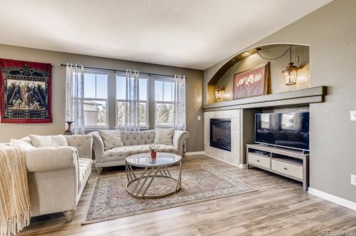 24661 Ontario Dr, Aurora CO 80016-4125 exterior