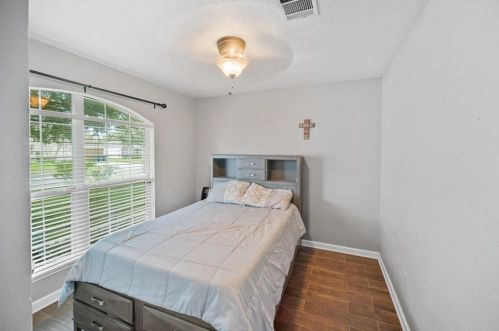 120 Geronimo Cv, Uhland TX 78640-4622 exterior