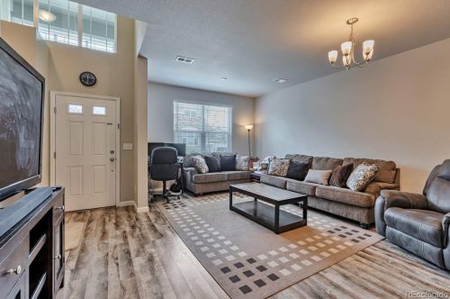 1884 Buchanan Cir, Aurora, CO 80018-6019