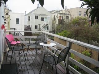 1408 Church St, San Francisco CA  94131-2016 exterior