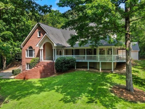 424 Holly Oak Trce, Holly Springs, GA 30114-8701