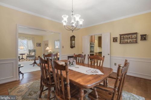 704 Pebble Bch Dr, Silver Spring MD 20904-3576 exterior