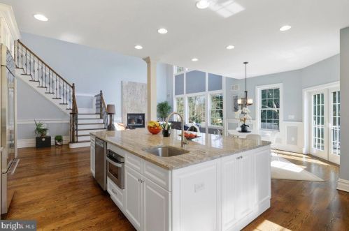 199 Snowden Ln, Princeton NJ 08540-3629 exterior