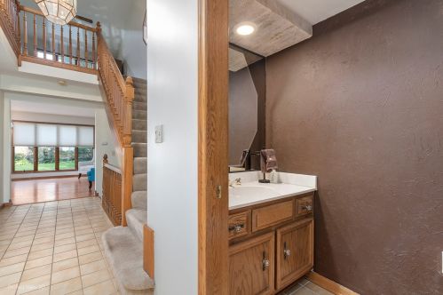 43 Country Club Dr, Hanover Park, IL 60108-1248