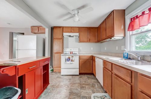 245 Harvest Ln, Cincinnati OH exterior