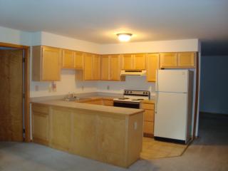 900 Hillside Dr, Blmgtn IN  47401-6535 exterior