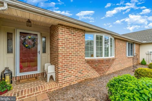 623 Old York Rd, Carlisle, PA 17015-9155