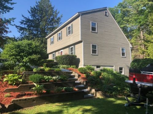 3 Cindy Ave, Unity NH  03743-3301 exterior