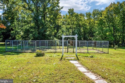 6482 Shady Side Rd, Shady Side MD 20764-9715 exterior