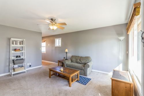 115 Inwood Dr, Joliet, IL 60435-6413