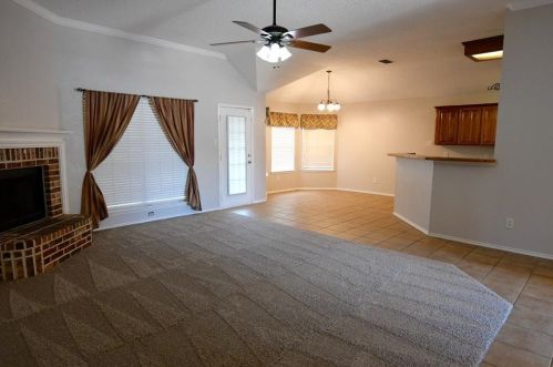 7704 Blythe Ct, Fort Worth, TX 76182-3954