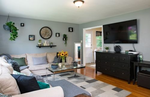 129 Munson Ave, Dover, NJ 07801-5313