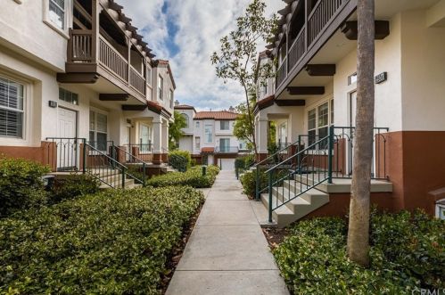 2934 Player Ln, Tustin, CA 92782-1531