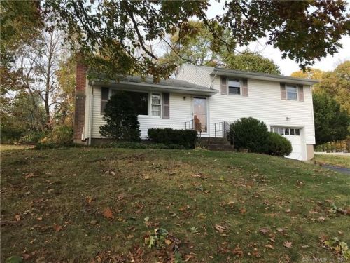 28 Fritz Pl, Wallingford, CT 06492-1605