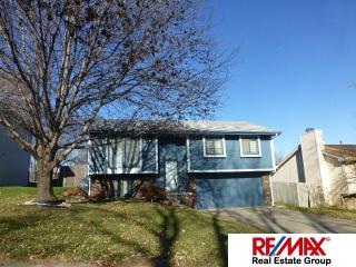 910 Fairview St, Bellevue, NE 68147-2646