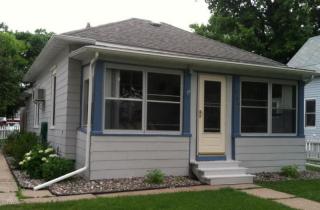 716 1st St, Fargo ND  58102-1107 exterior
