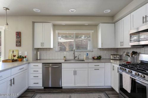 1368 Revere St, Santa Maria CA  93455-4467 exterior
