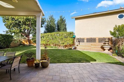 8 Campanero, Irvine CA  92620-1821 exterior
