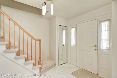 305 Concord Dr, East Freehold, NJ 07728-1392