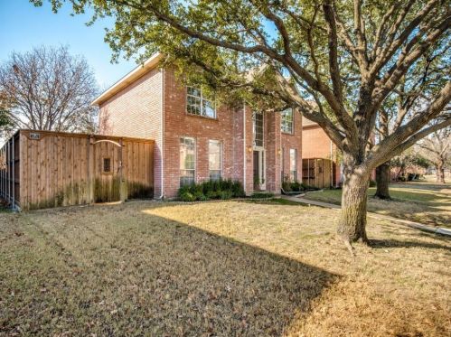 2112 Alto Ave, Carrollton, TX 75007-2231