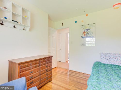 5271 Bradgen Ct, Springfield VA  22151-3505 exterior