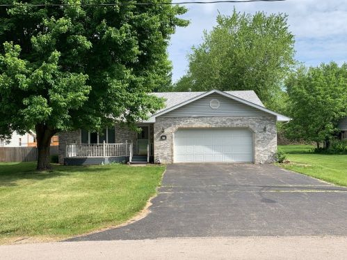 148 2nd St, Braidwood, IL 60408-1701
