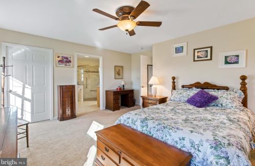 2360 Vw Dr, Lancaster PA  17602-1016 exterior