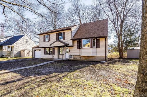 11 Hill Rd, Edison, NJ 08817-4603