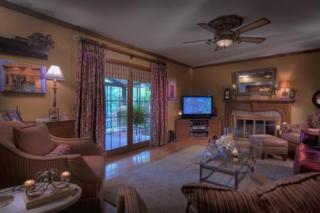 2230 Viburnum Ln, Columbus, OH 43235-4265