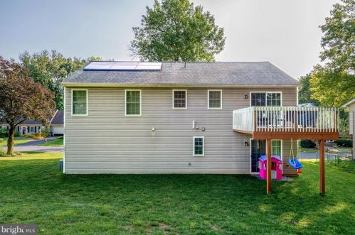 319 Devon Dr, Lancaster PA  17603-4609 exterior