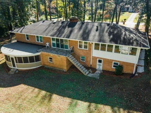2777 Hedgewood Dr, Atlanta GA  30311-1231 exterior