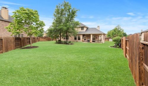 8323 Floating Heart Ct, Conroe TX  77385-1128 exterior