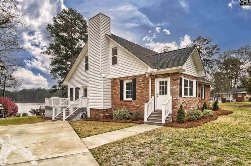638 Point Dr, Gilbert, SC 29054-9388