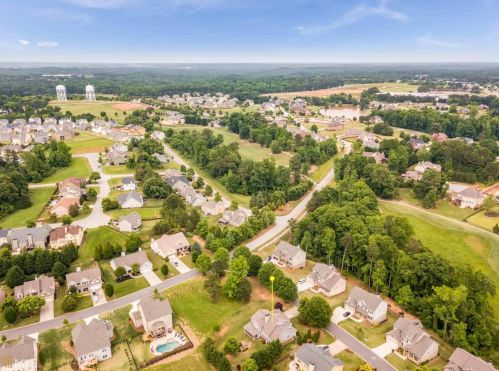 4710 Fairways Ln, Jefferson GA  30549-8835 exterior