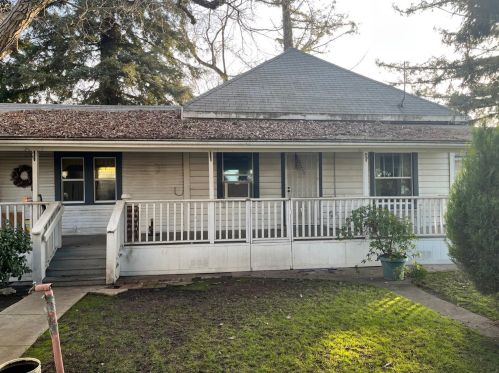 6521 Hogan Ln, Lodi, CA 95240-9439