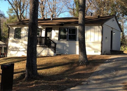 282 Ard Pl, Atlanta, GA 30331-1602