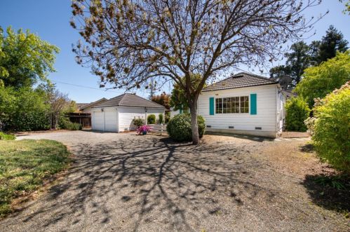 670 Greenview Pl, Los Altos, CA 94024-5334